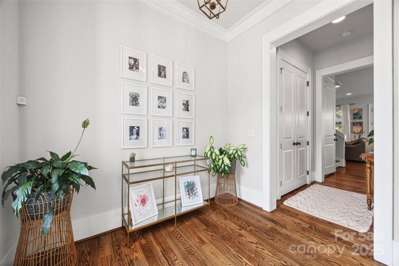 Property image 4 of 1813 Summey Avenue in Oakhurst, Charlotte, NC 28205