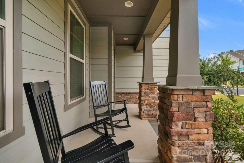 Property image 2 of 17529 Saranita Lane in The Palisades, Charlotte, NC 28278