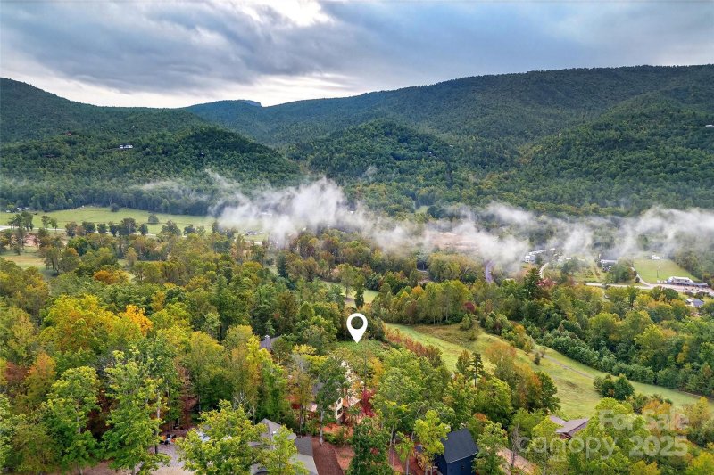 Property image 3 at 541 Blue Ridge Drive, Marion, NC 28752