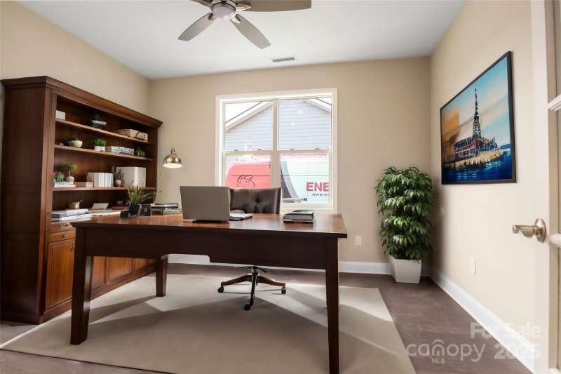 Property image 5 of 829 A Wynnshire Drive in Wynnshire Ridge, Hickory, NC 28601