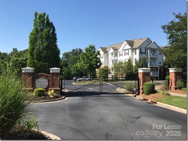 Property image 4 of 14327 San Paolo Lane in Belle Vista, Charlotte, NC 28277