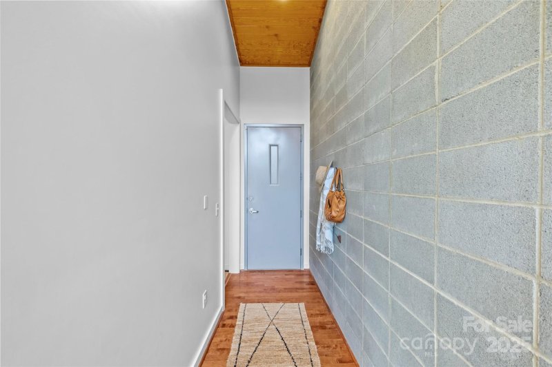 Property image 4 at 2116 Mcclintock Road, Charlotte, NC 28205