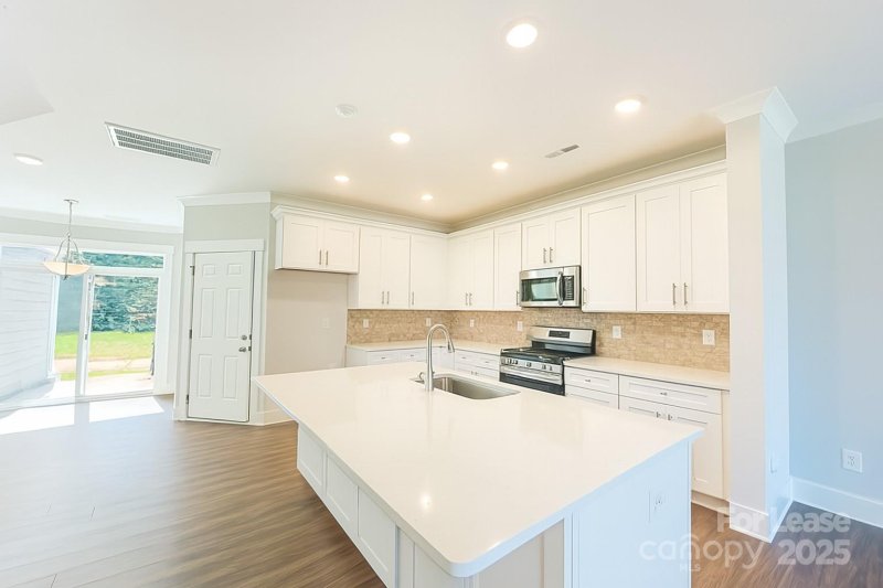 Property image 4 of 5577 Stafford Road in Brookdale Village, Charlotte, NC 28215