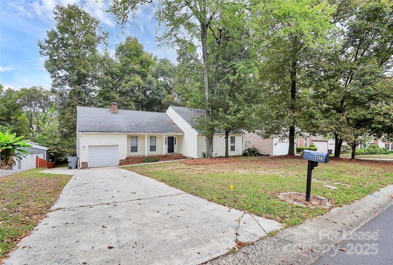 Property image 2 at 2336 Castlecomer Drive, Charlotte, NC 28262