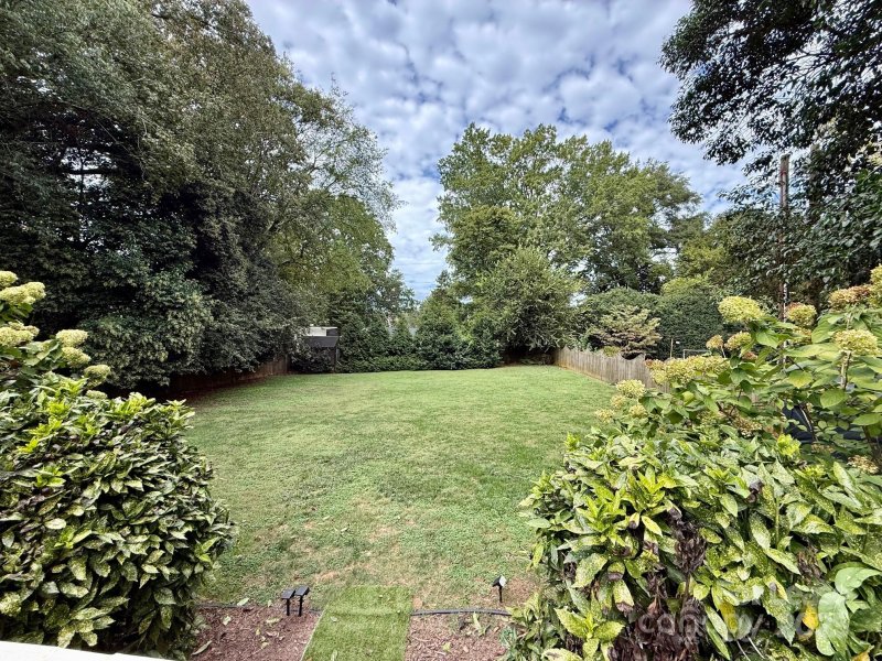 Property image 2 at 1425 Montford Drive, Charlotte, NC 28209