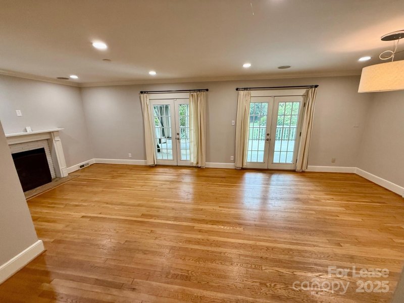Property image 3 at 1425 Montford Drive, Charlotte, NC 28209