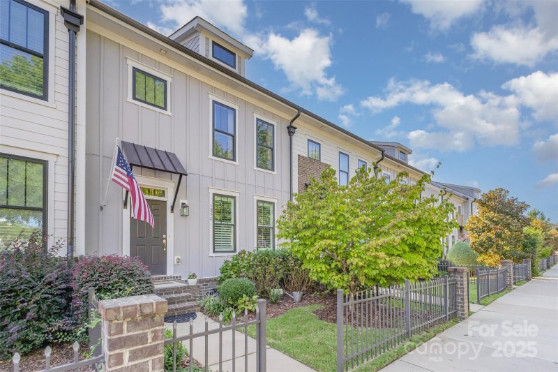 Property image 2 of 125 C Capital Avenue in Villas at Morrison Plantation, Mooresville, NC 28117