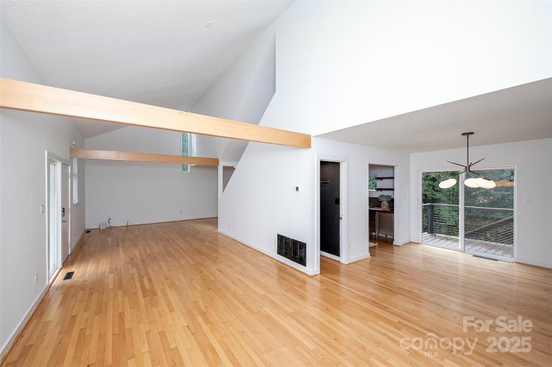 Property image 2 of 2427 Twilight Road in Huntingtowne Farms, Charlotte, NC 28210