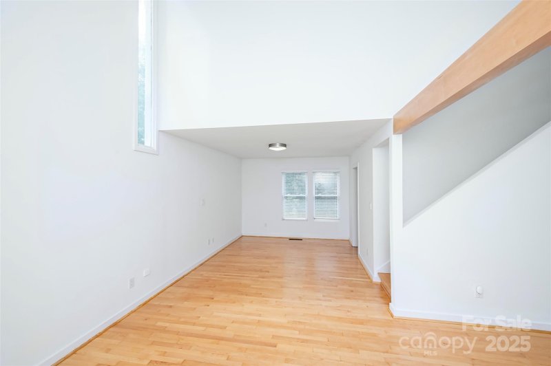 Property image 5 of 2427 Twilight Road in Huntingtowne Farms, Charlotte, NC 28210