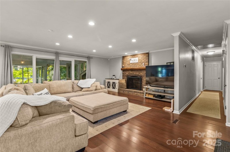 Property image 3 at 2409 Woodleigh Drive, Gastonia, NC 28056