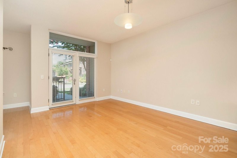 Property image 4 of 1320 Fillmore Avenue in Dilworth, Charlotte, NC 28203