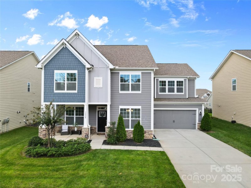 Avondale, Fort Mill Community