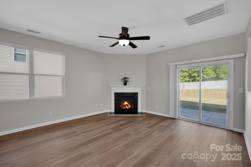 Property image 3 of 12404 Bending Branch Road in Woodbury, Charlotte, NC 28227