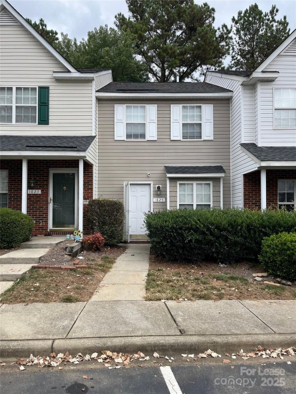Property image 2 of 1825 Birch Heights Court in University Heights, Charlotte, NC 28213