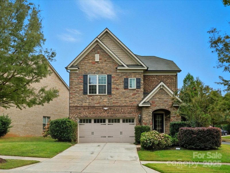 Abingdon, Charlotte Community