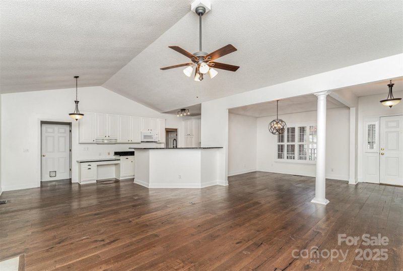 Property image 5 of 118 Southern Pine Drive in Highland Pines, Shelby, NC 28152