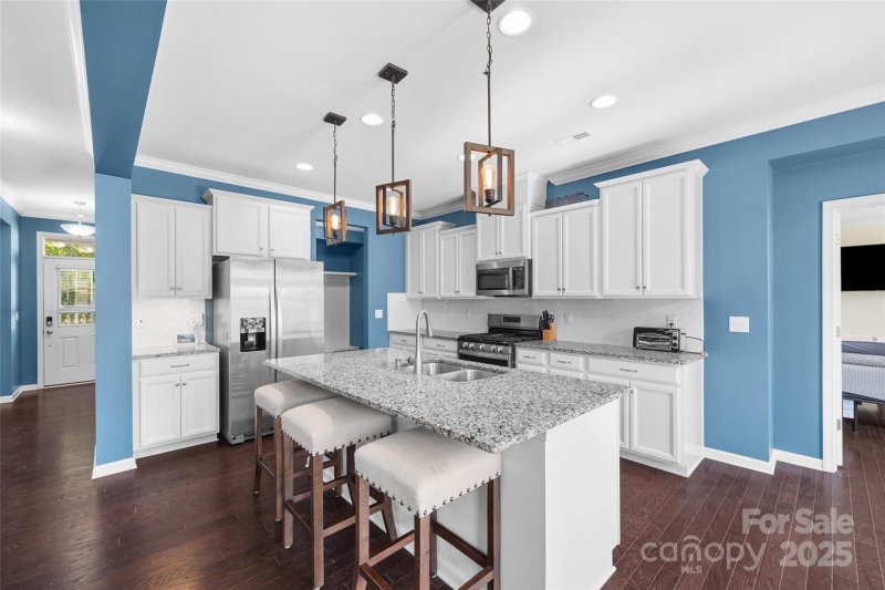 Property image 2 of 15234 Red Canoe Way in Ridgewater, Charlotte, NC 28278