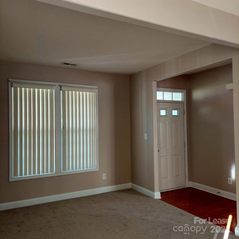 Property image 4 of 9653 Waltham Court in Highland Creek, Charlotte, NC 28269