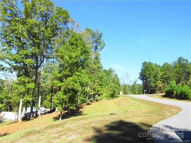 Property image 5 of 182 Blue Water Drive in River Oaks Landings, Statesville, NC 28677