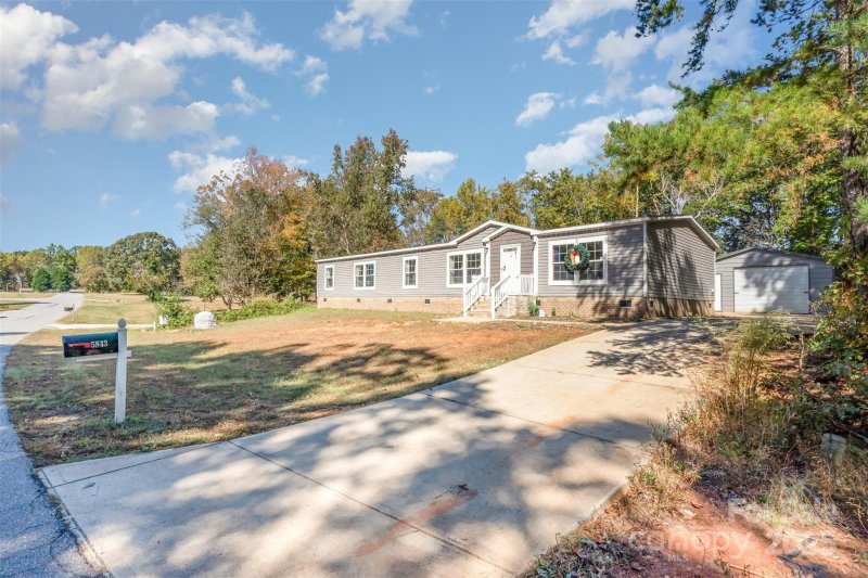 Property image 4 of 5843 Dachshund Street in Plank Estates, Iron Station, NC 28080