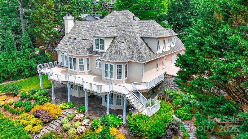 Property image 2 at 1563 Calls Lodge Court, Morganton, NC 28655