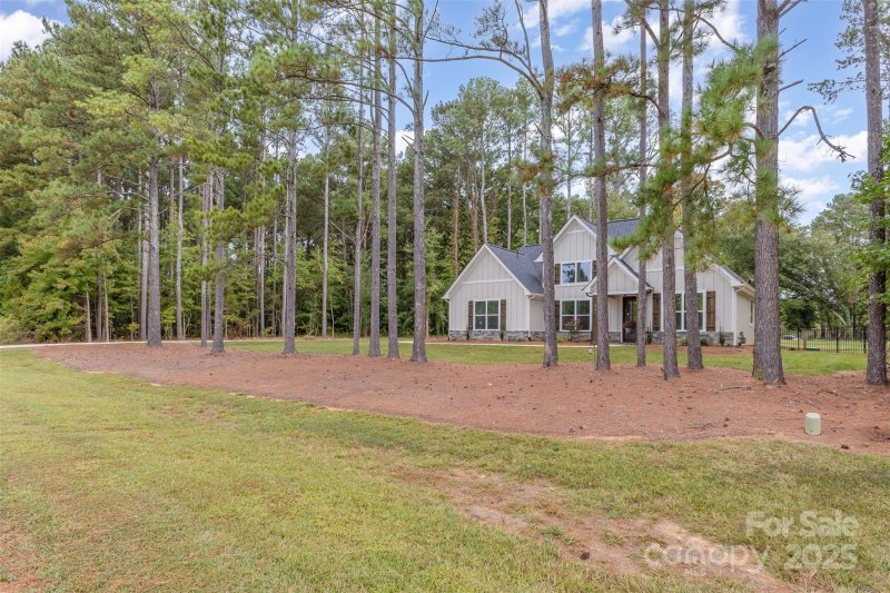 Property image 2 of 5101 Garden Gate Drive in Homestead, Monroe, NC 28112