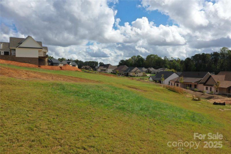 Property image 2 of 4551 Holly Circle in Rock Barn, Conover, NC 28613