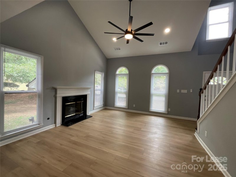 Property image 3 of 8733 Canter Post Drive in Claiborne Woods, Charlotte, NC 28216