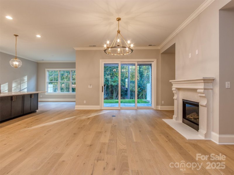 Property image 5 of 305 Audrey Place in Sutton Hall, Charlotte, NC 28226