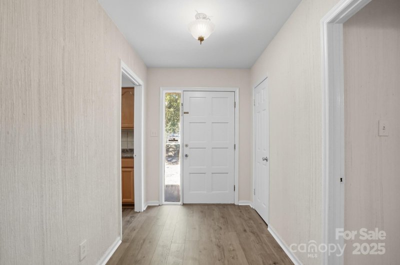 Property image 4 of 118 Brookside Drive in Foxwood, Fort Mill, SC 29715