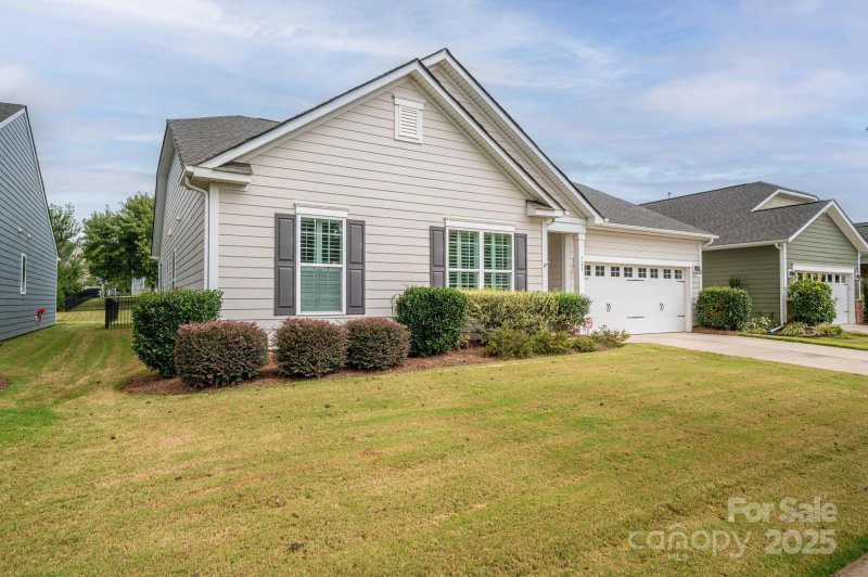Property image 2 of 728 Wood Lily Drive in The Conservancy at McLean, Belmont, NC 28012