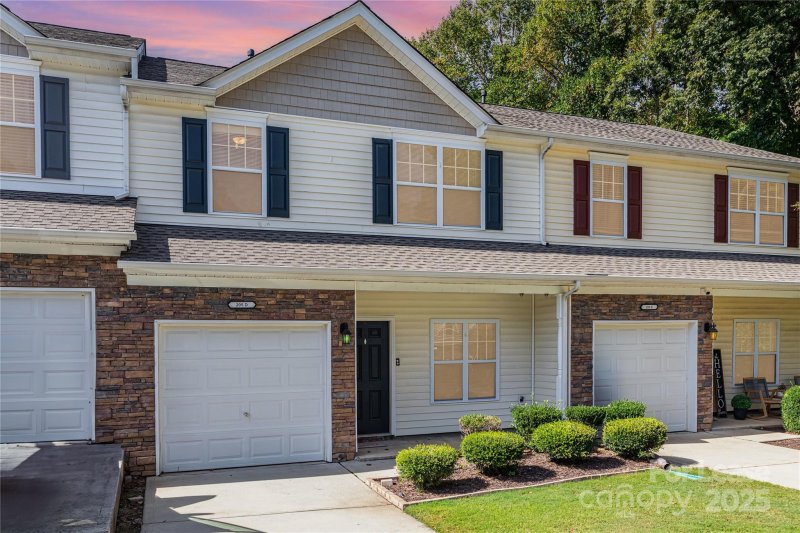 Property image 2 of 205 Limerick Road in woodburn Crossing, Mooresville, NC 28115