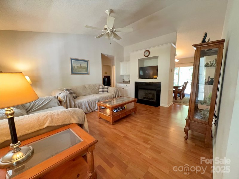 Property image 3 of 109 Doe Run in River Glen, Morganton, NC 28655