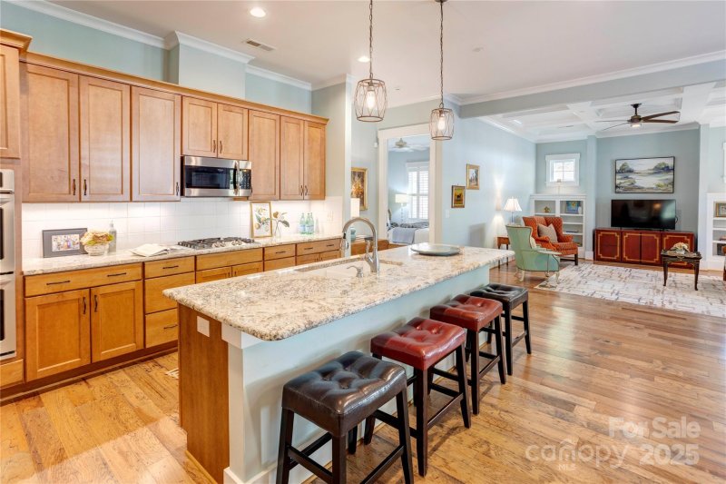 Property image 4 of 3911 Zemosa Lane in Woodbridge, Concord, NC 28027