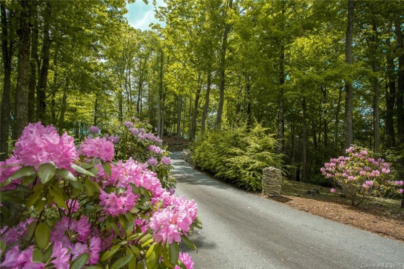 Property image 2 at 215 Boulder Trail, Banner Elk, NC 28646