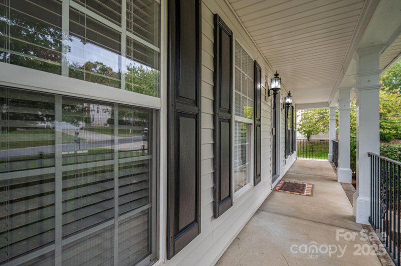 Property image 3 of 4920 Summerside Drive in Autumn Cove At Lake Wylie, Clover, SC 29710