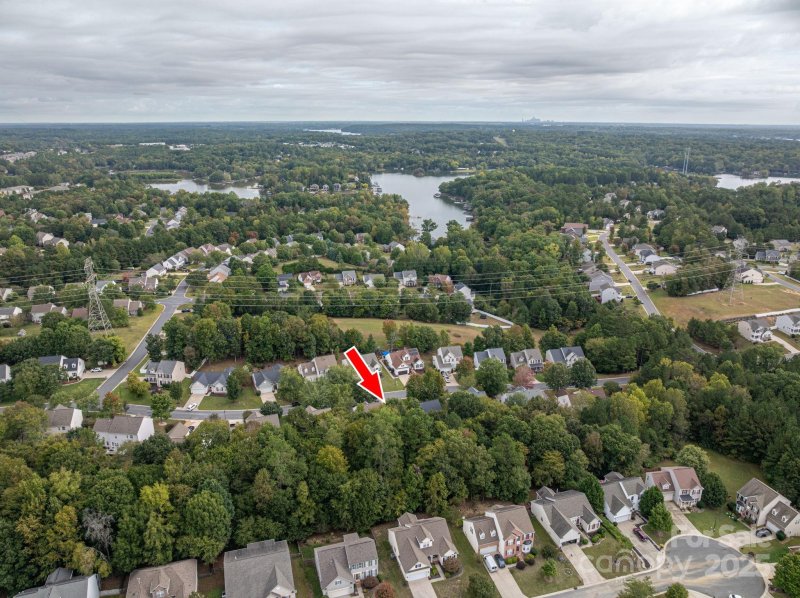 Property image 4 of 4920 Summerside Drive in Autumn Cove At Lake Wylie, Clover, SC 29710
