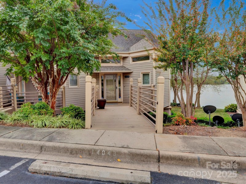 Property image 2 of 14043 Queens Harbor Road in The Yachtsman, Charlotte, NC 28278