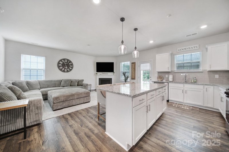 Property image 4 of 164 North Hill Lane in Calvin Creek, Troutman, NC 28166