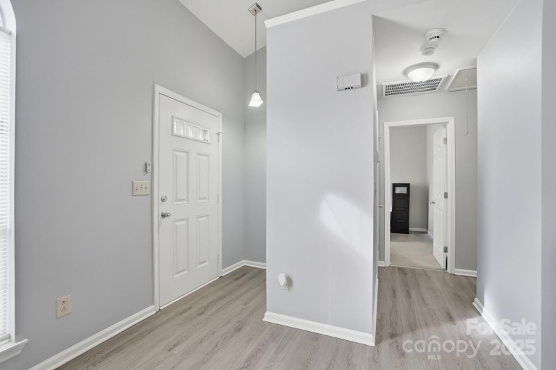 Property image 4 of 7516 Barn Stone Drive in Morris Farms, Charlotte, NC 28227