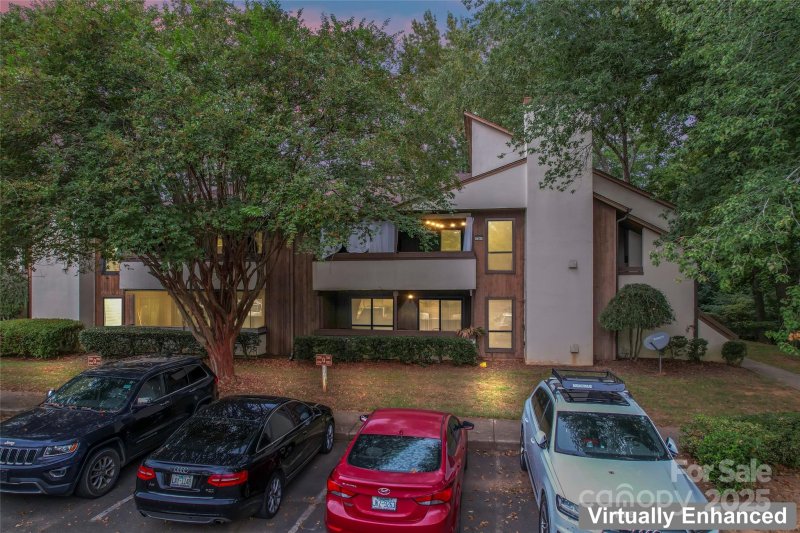 Property image 2 of 7259 Winery Lane in Brandywine, Charlotte, NC 28227