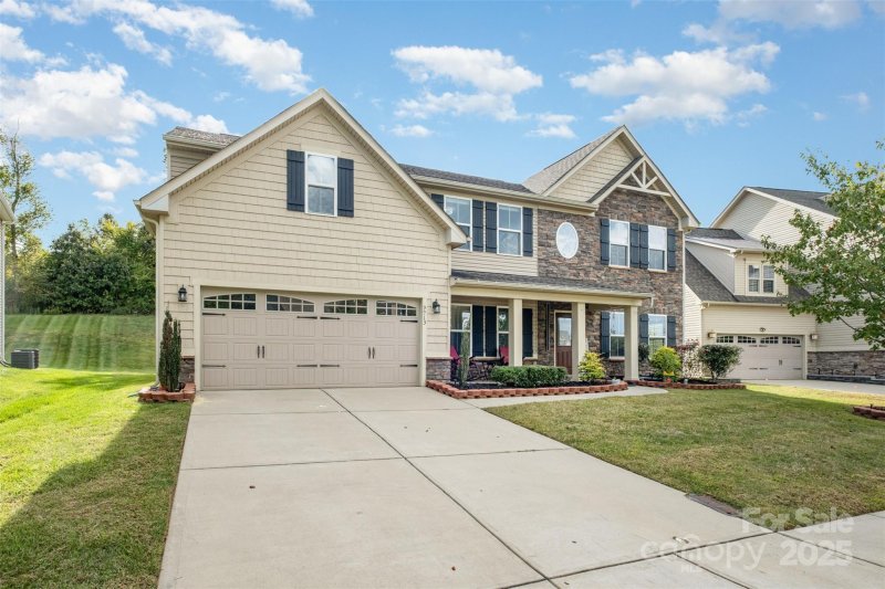 Property image 3 of 9913 Violet Cannon Drive in Cannon Crossing, Concord, NC 28027