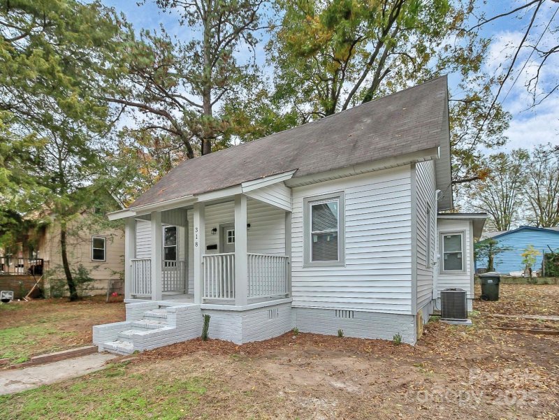 Property image 2 of 318 S Liberty Street in Firestone Textiles Inc, Gastonia, NC 28052