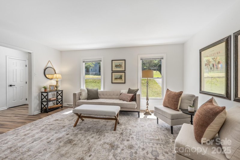 Property image 3 of 7618 Ritter Drive in Heritage Woods East, Charlotte, NC 28270