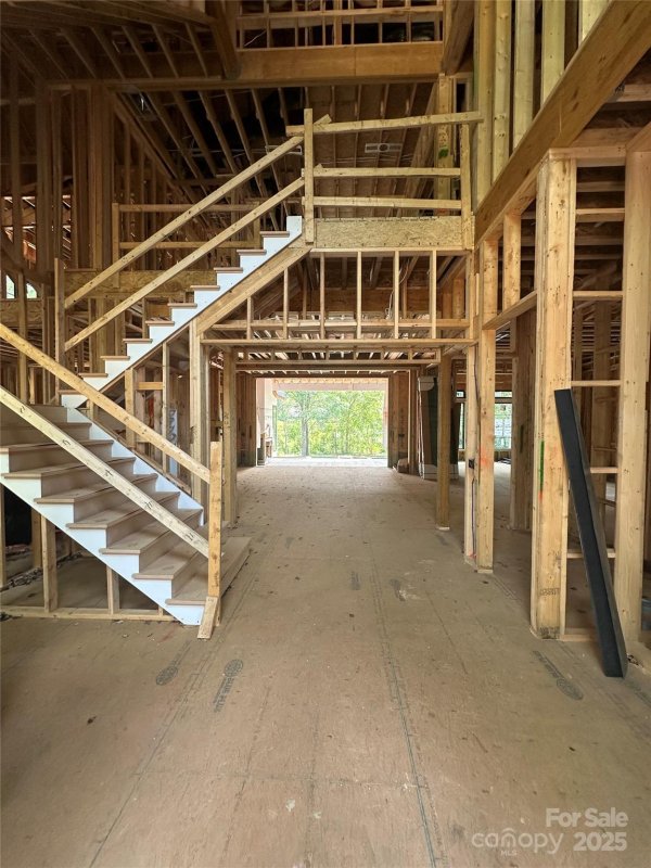 Property image 3 of 1209 Meadowood Lane in Providence Park, Charlotte, NC 28211