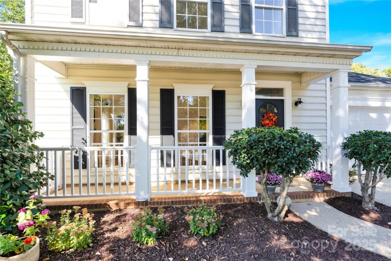 Property image 3 at 6605 Redbridge Trail, Charlotte, NC 28269