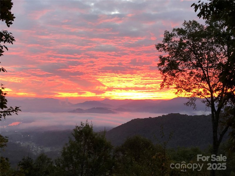 Property image 3 of 382 Walela Trail in Smoky Mountain Retreat at Eagles Nest, Maggie Valley, NC 28751