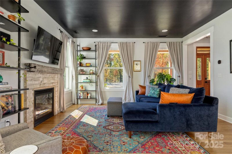 Property image 3 of 40 Ted Linn Drive in Clearview, Fairview, NC 28730