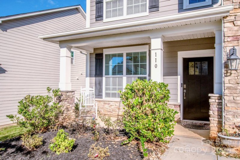 Property image 4 of 110 W Northstone Road in Meadows at Coddle Creek, Mooresville, NC 28115