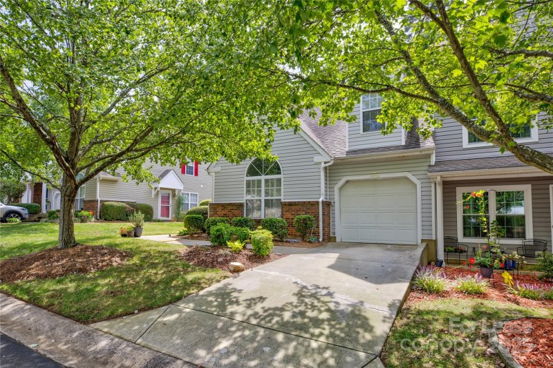 Property image 2 at 9014 Roseton Lane, Charlotte, NC 28277